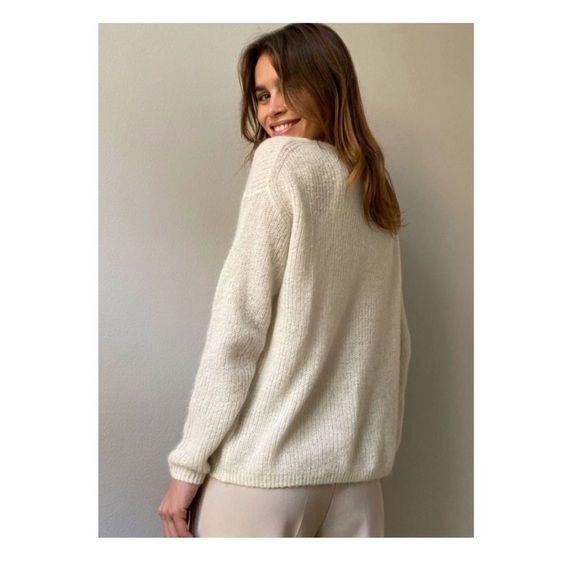 Aritzia Front to Back Cardigan in Butter Yellow - Picture 4 of 8